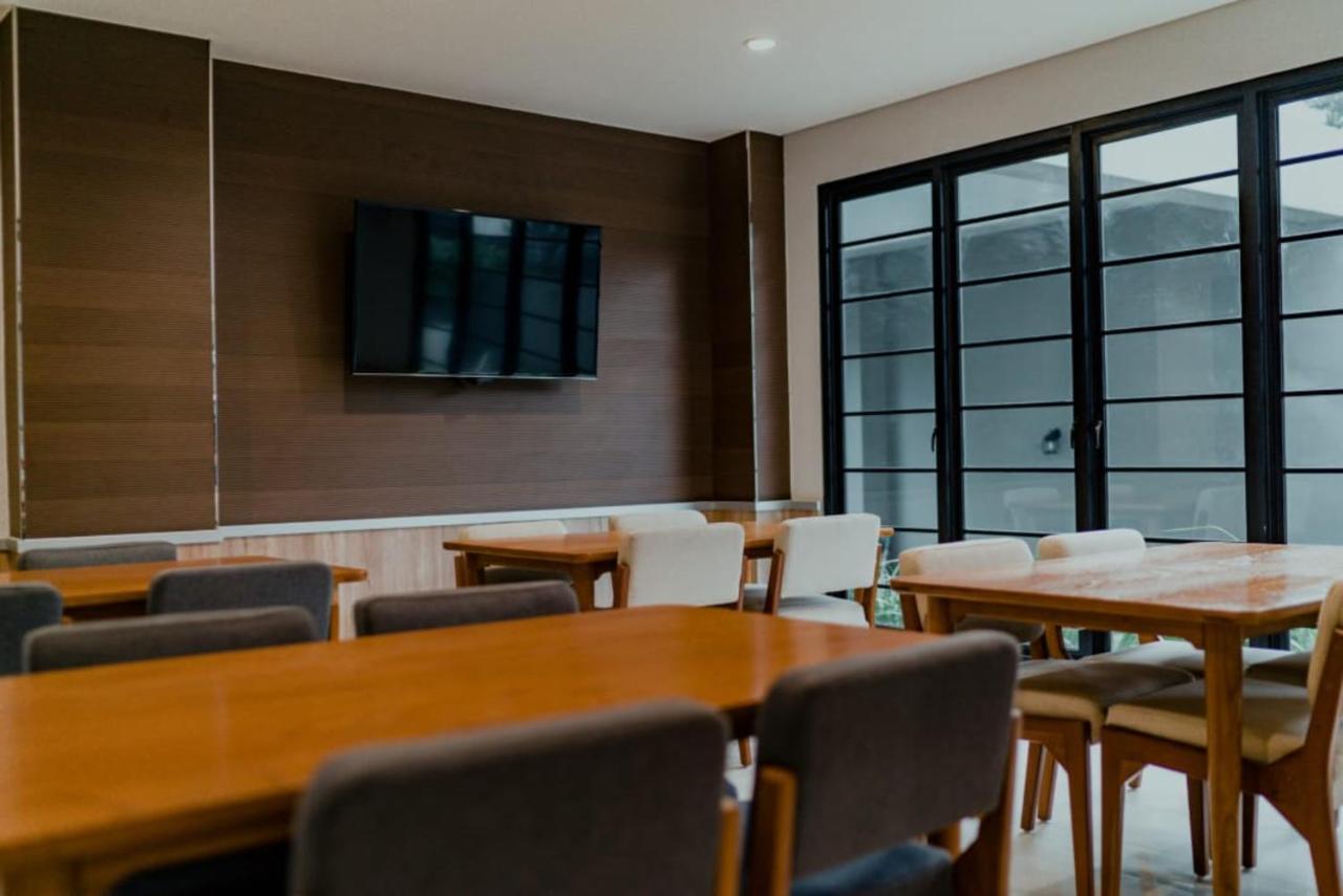 Mendjangan Residence Jakarta Luaran gambar